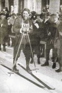 Torleif Haug na cilju v Chamonixu leta 1924.