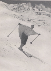 Inž. Peyerl na treningu za Glocknerrenen pod Grossglocknerjem junija 1937.