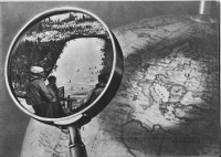 Položaj Federativne ljudske republike Jugoslavije in fotografija velikanke v Planici v brošuri iz leta 1949.