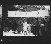 Start teka v Planici v okviru Planiškega tedna leta 1948.