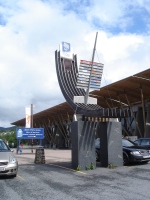 Športna dvorana z muzejem nad Lillehamerjem na Norveškem.