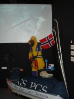 Norveški invalid se je s spremljevalci odpravil na Južni tečaj okoli 1995 (Skimuseet Holmenkollen, Oslo, Norveška).