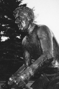 Spomenik Hannesu Schneiderju Cranmore, North Conway, New Hampshire, ZDA.