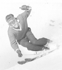Janez Šuster – Šuco leta 1955 v tekmovalni preži nasprotnega sukanja ramen.