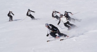 Slovenska demonstratorska vrsta pod vodstvom Sandija Murovca (spredaj) med treningom za nastop vseh držav (INTERSKI, St. Anton 2011).