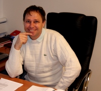 Dr. Blaž Lešnik, pedagog na FŠ in predsednik ZUTS je krmilo učiteljev in trenerjev smučanja prevzel leta 2007 in danes to vodi še danes.