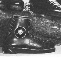 Ročno izdelani usnjeni alpski tekmovalni čevelj Strolz, Lech, Avstrija, 1960.