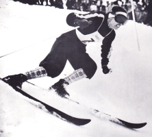 Američanka Andrea Mead-Lawrence je vse presenetila z zmago v slalomu in veleslalomu (Oslo, 1952).