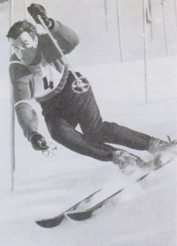  Slalom je imel pretiranih skoraj 80 vratc. Toni Sailer je bil nepremagljiv.