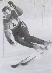 Slalom je imel pretiranih skoraj 80 vratc. Toni Sailer je bil nepremagljiv.